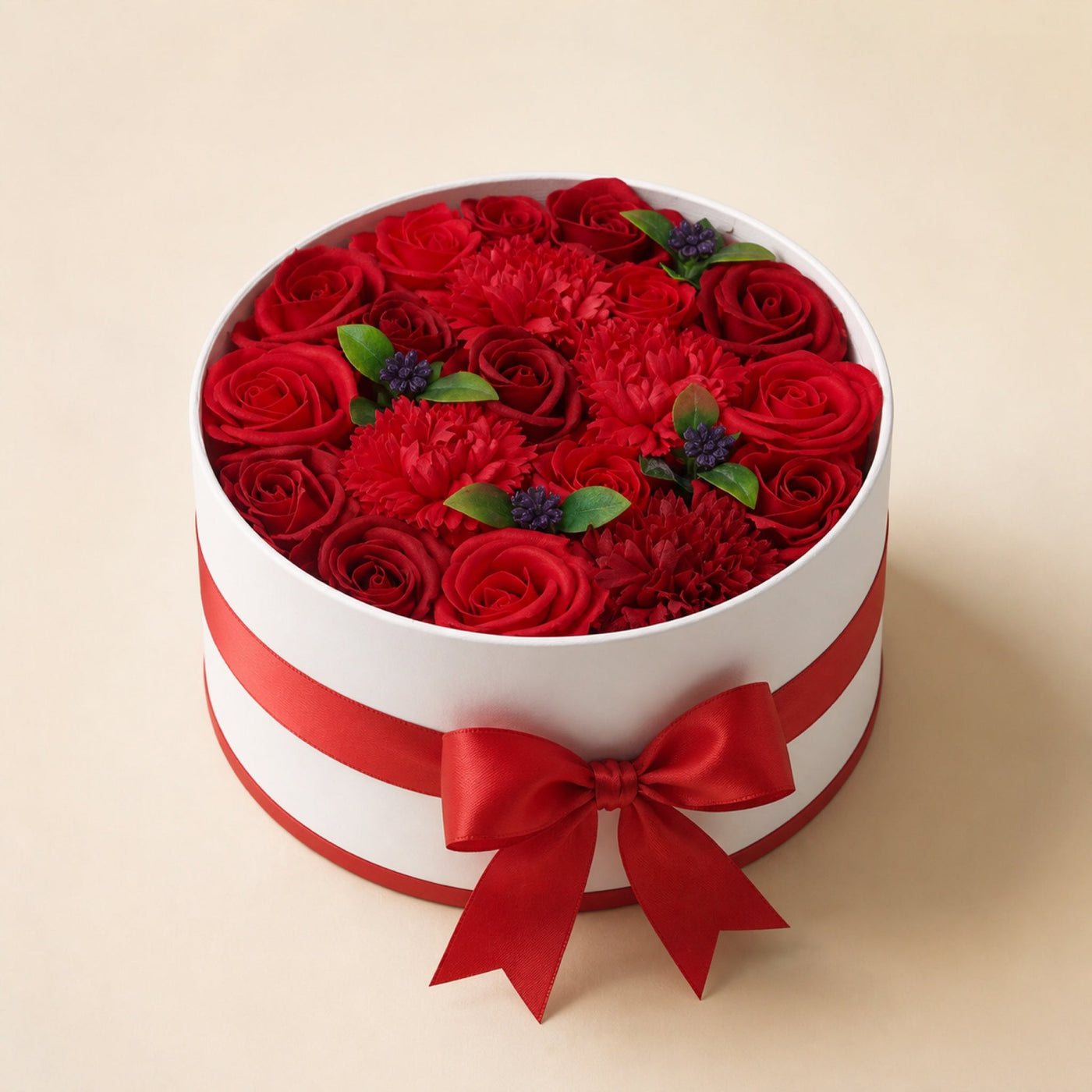Round Soap Flower Box, Classic Red Roses